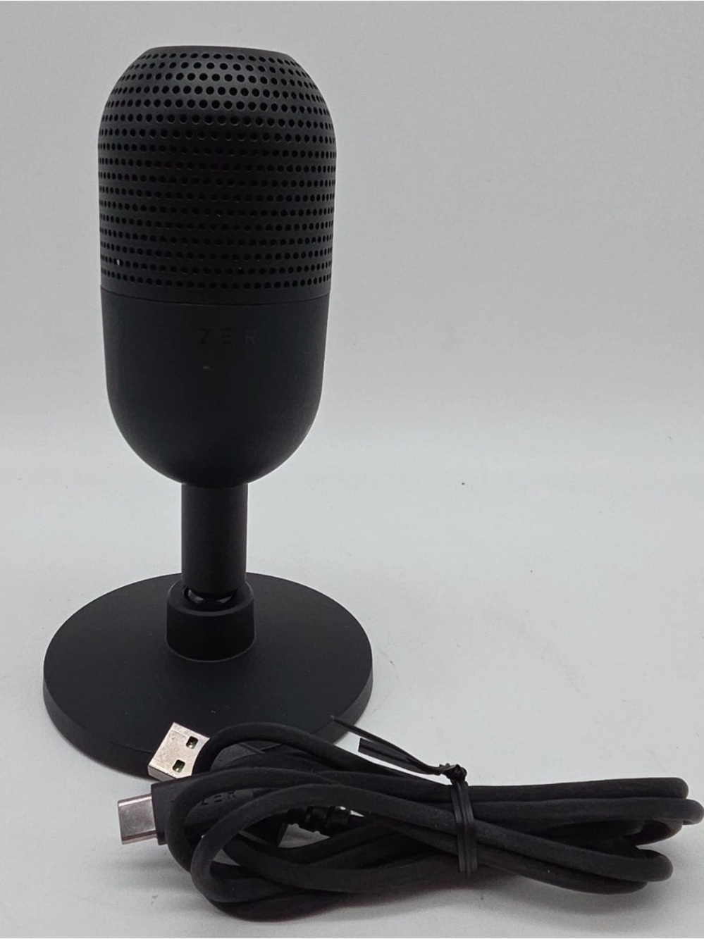 Razer Seiren V3 Mini Ultra Compact USB Microphone